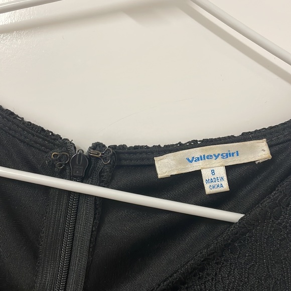 Black Lace Detail Dress - Picture 3 of 4